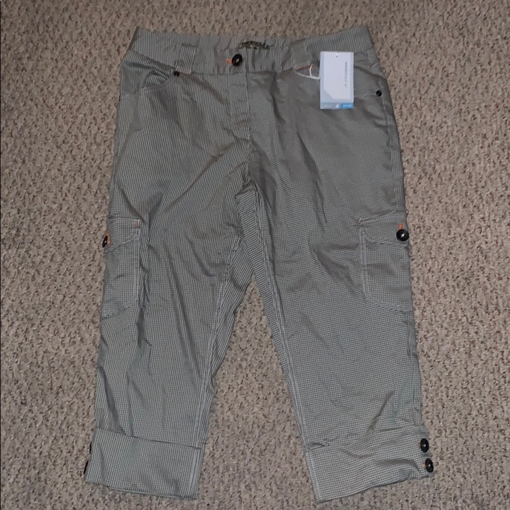 Womens size 8, Nike golf pants! Brand new